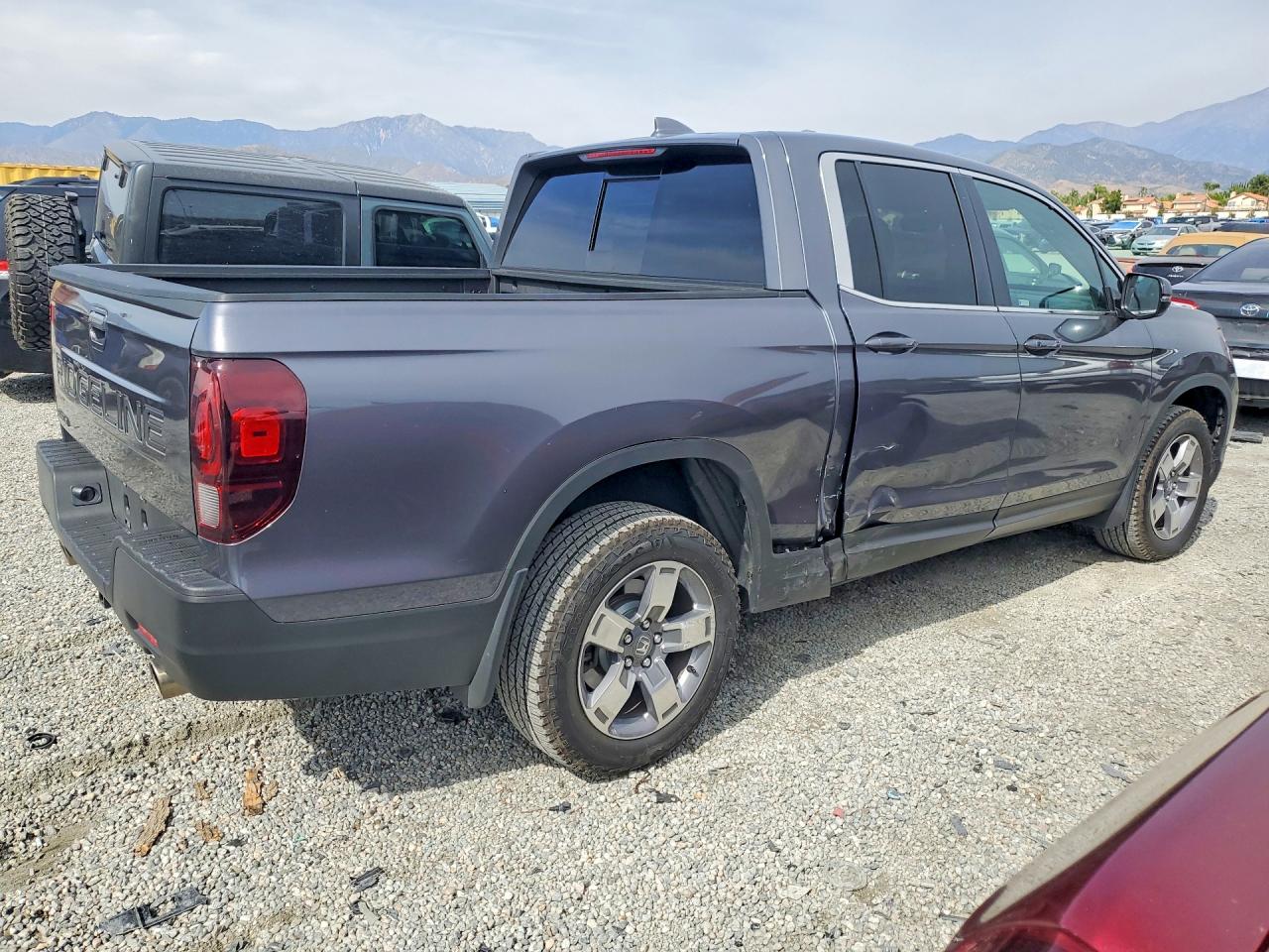 2025 Honda Ridgeline VIN 5FPYK3F50SB036980 photo 3