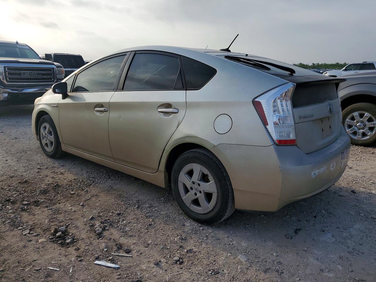 2010 Toyota Prius ii VIN JTDKN3DU3A0062731 photo 2