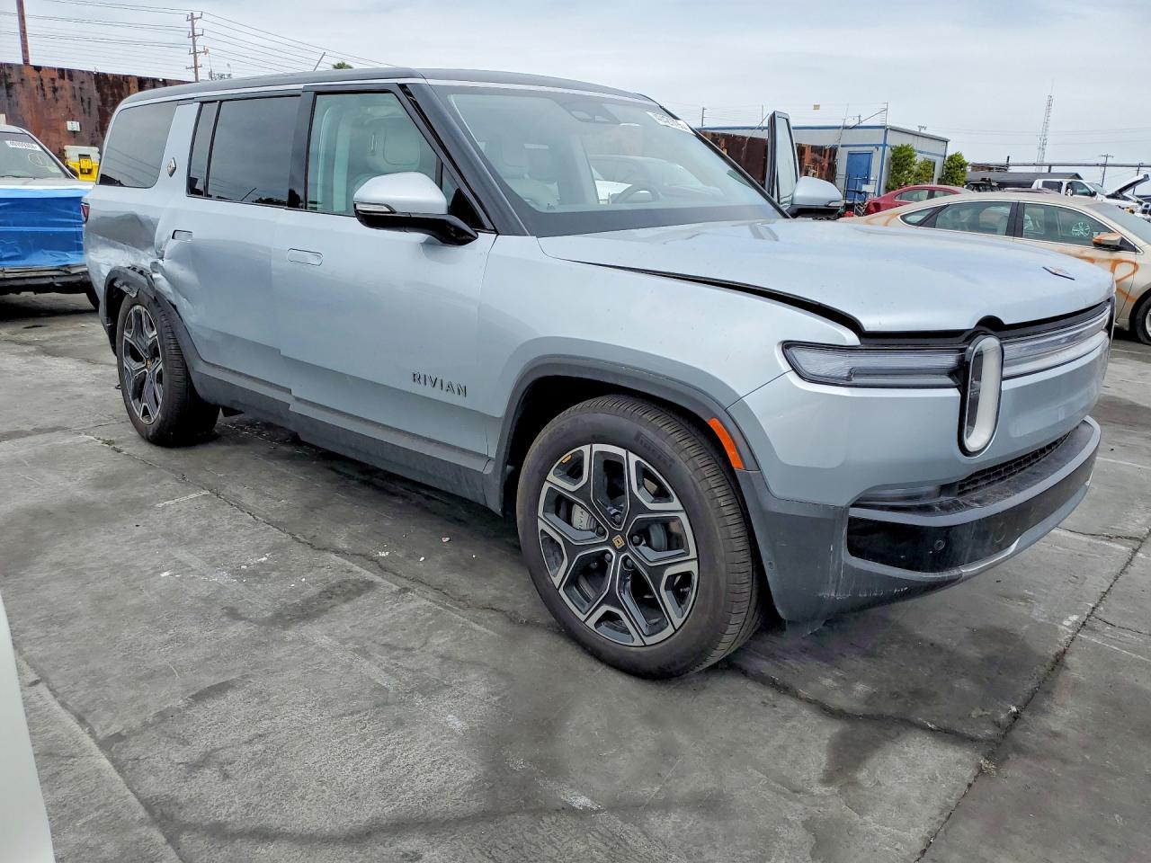 2025 Rivian Ris VIN 7PDSGBBA2SN072323 photo 4