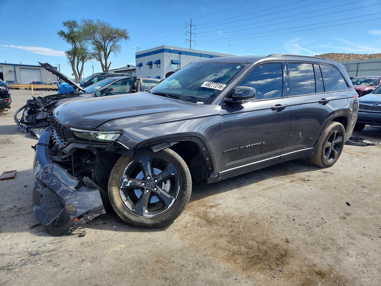 2024 Jeep Cherokee VIN 1C4RJHAG3RC104864 photo 1