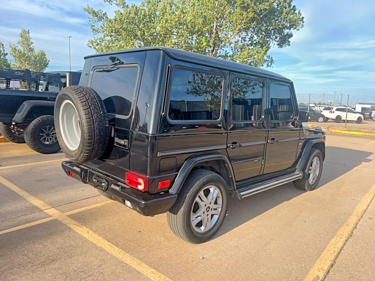 2011 Mercedes-Benz G-class VIN WDCYC3HF9BX190180 photo 4