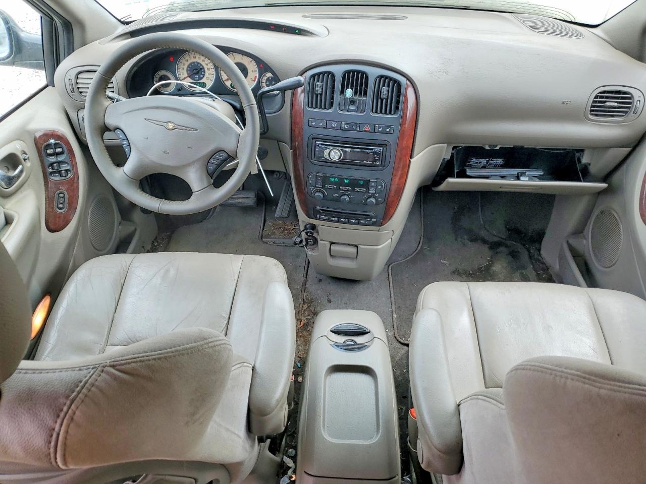 2001 Chrysler Minivan VIN 2C8GP64L11R339616 photo 8
