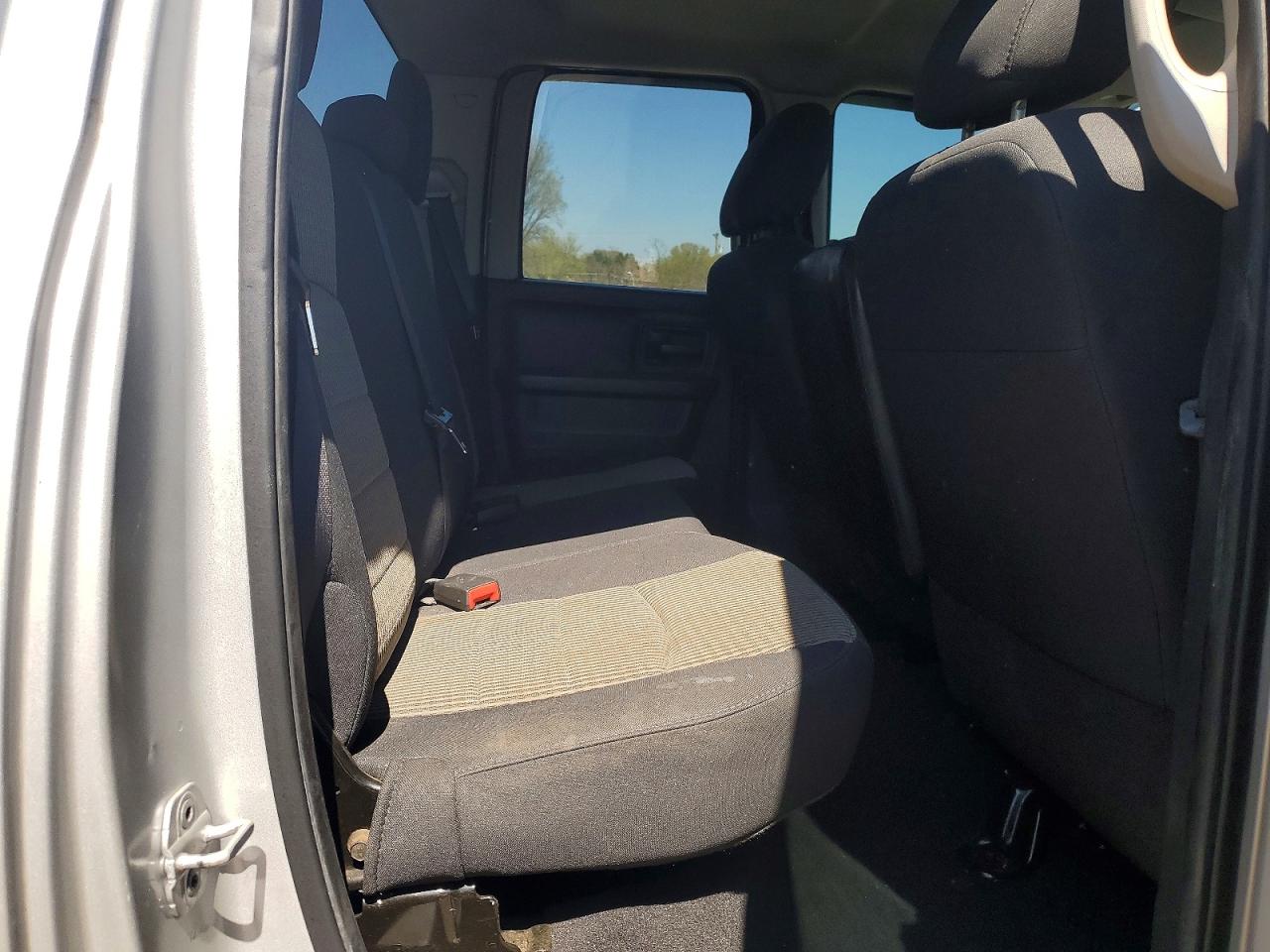 2011 Dodge Ram 1500 VIN 1D7RV1GT3BS692279 photo 10