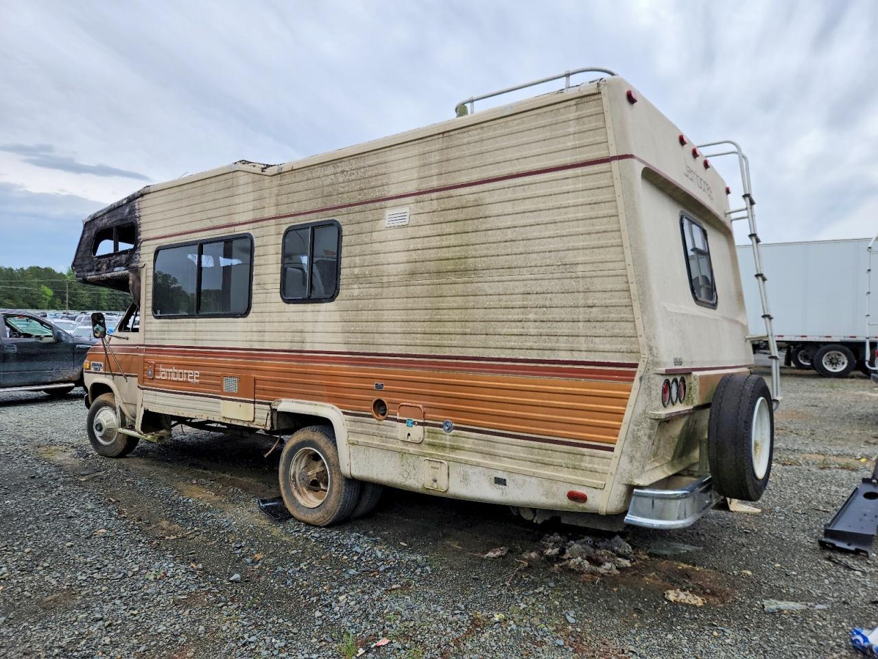 1984 FLEETWOOD G series VIN 2GBJG31M8E4160726 photo 3