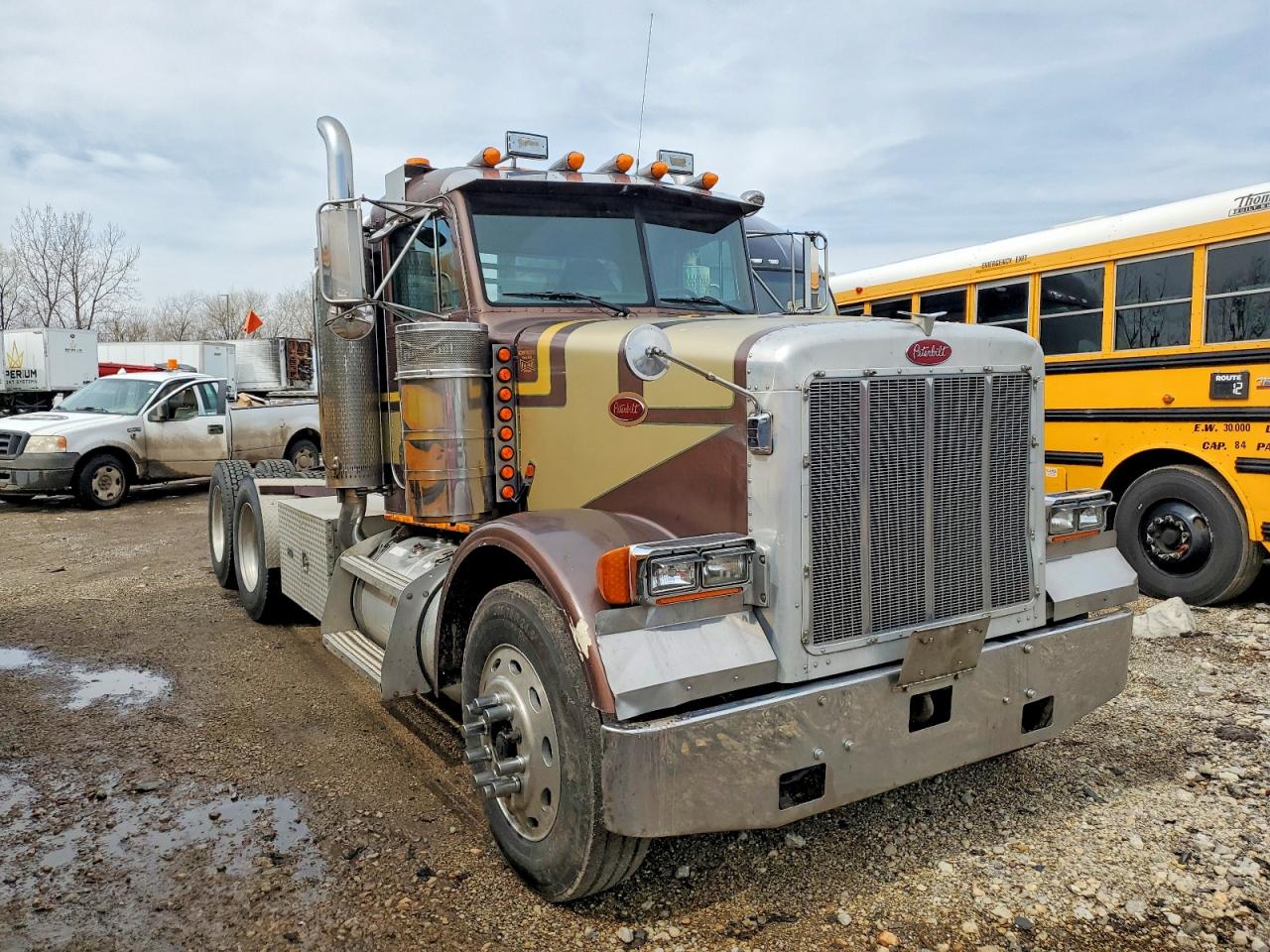 2000 PETERBILT All other VIN 1XPFDU9X0YS547337 photo 1