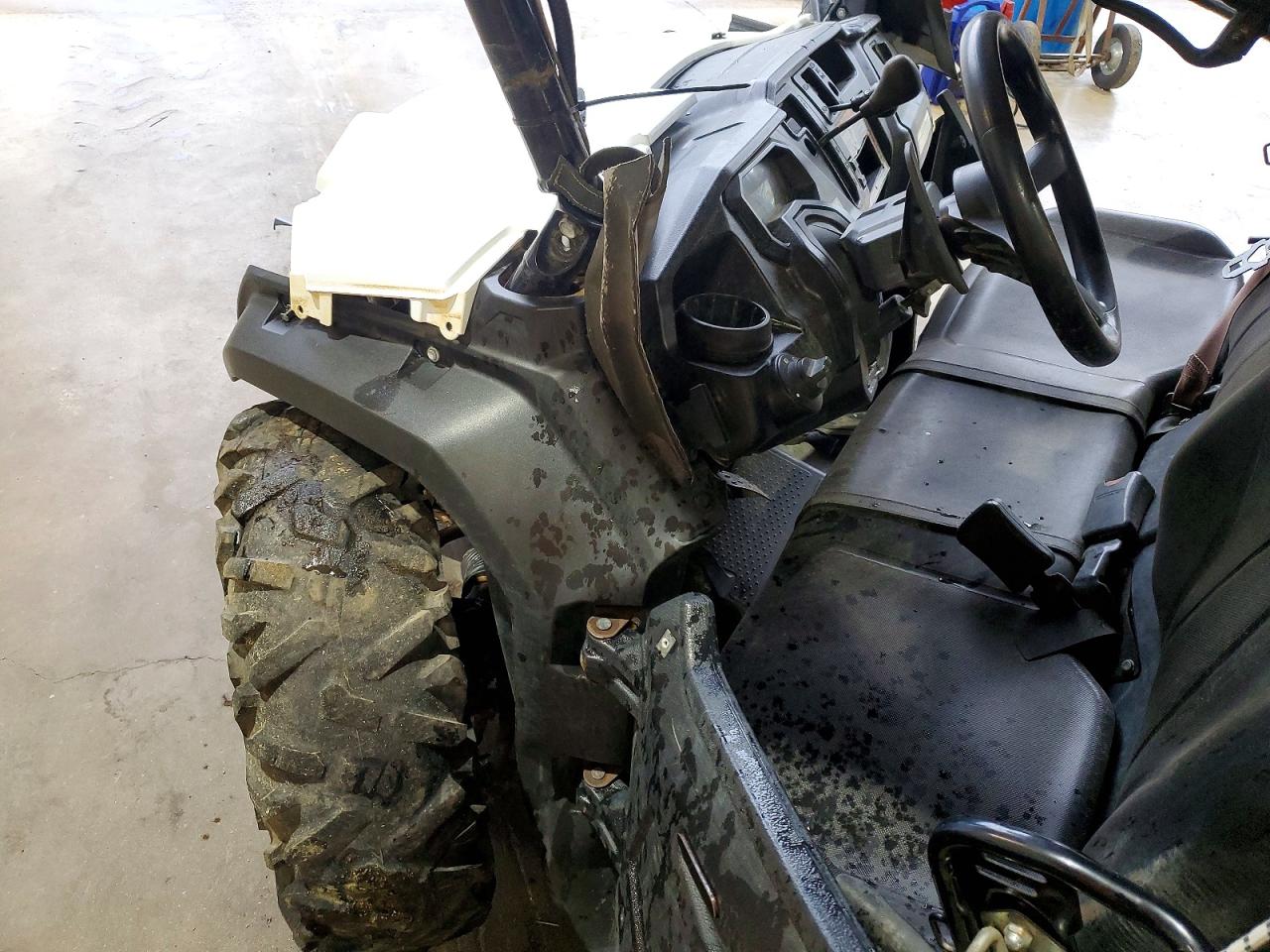 2016 Honda Sidebyside VIN 1HFVE04A2G4005588 photo 10