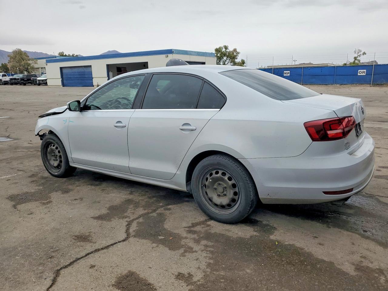 2017 Jetta VIN 3VW2B7AJ8HM307487 photo 2