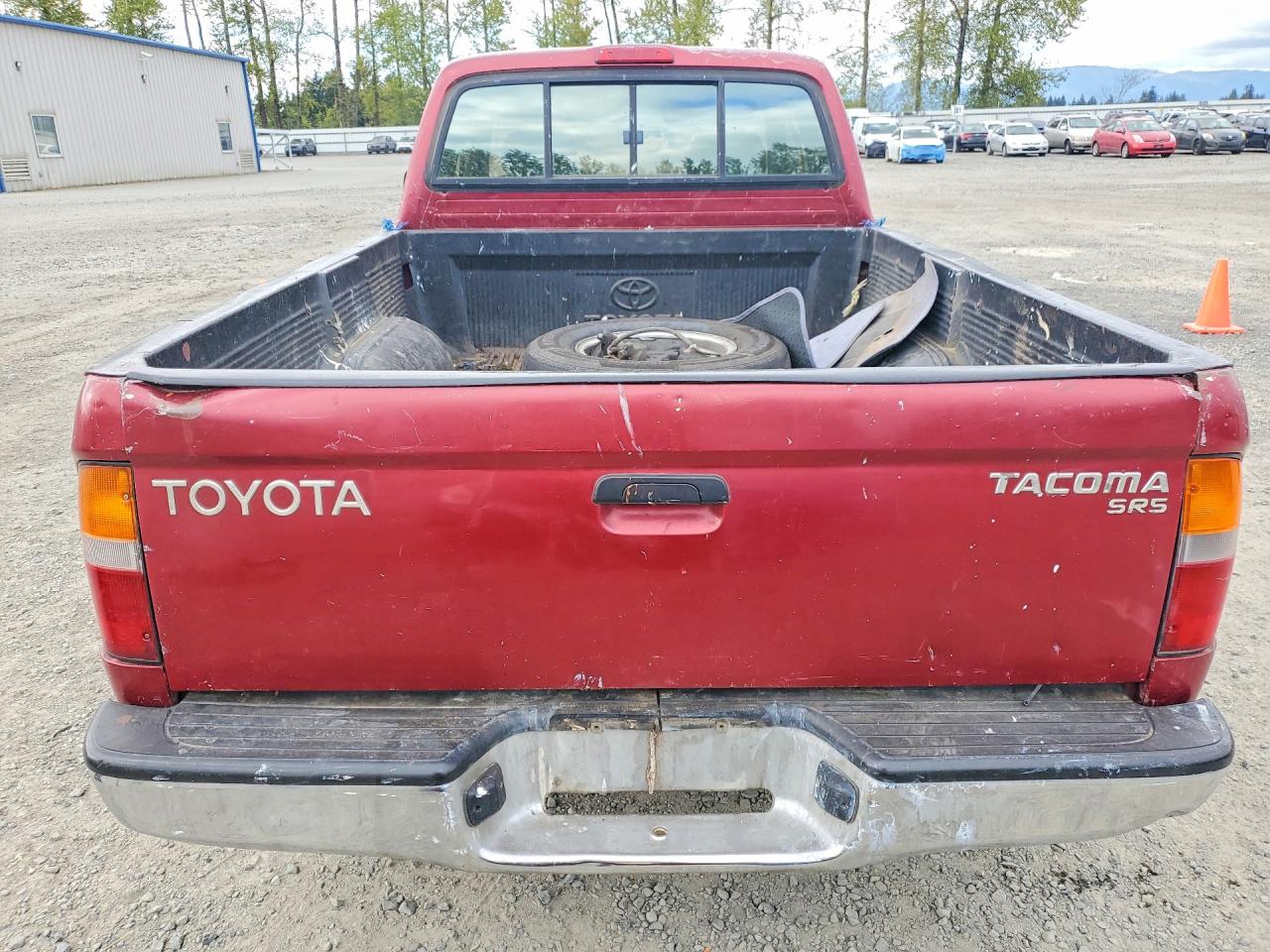 1998 TOYOTA Tacoma VIN 4TAVL52N2WZ031415 photo 6