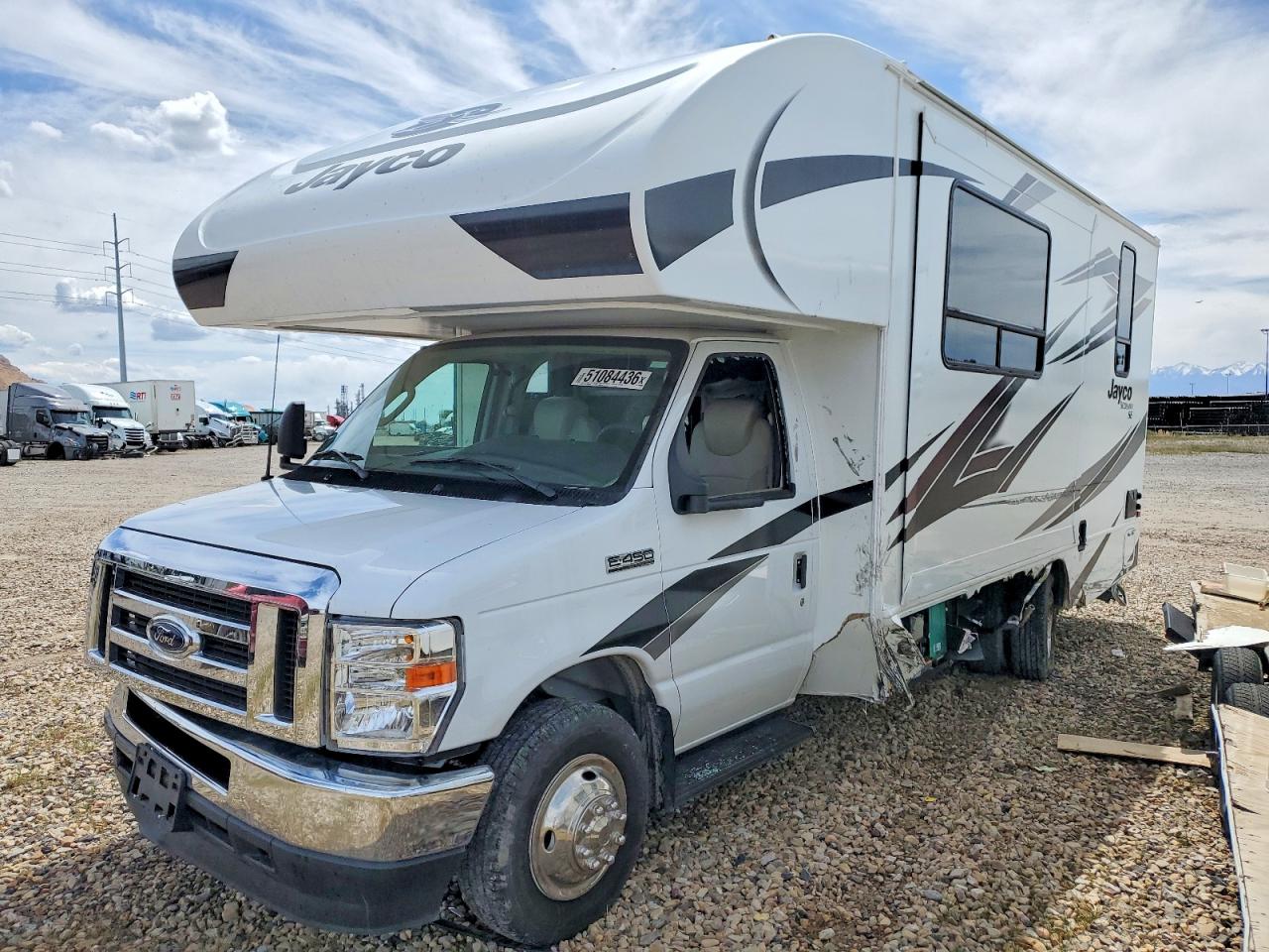2024 Jayco Econoline VIN 1FDXE4FN9RDD01541 photo 2
