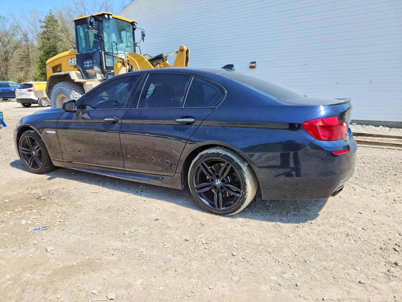 2013 BMW 5 series VIN WBAFU9C51DDY71074 photo 2
