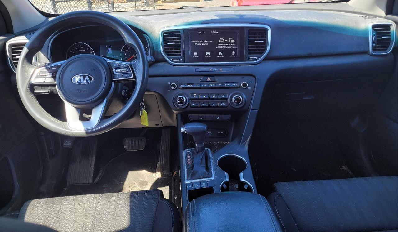 2020 Kia Sportage VIN KNDPMCAC2L7807578 photo 9