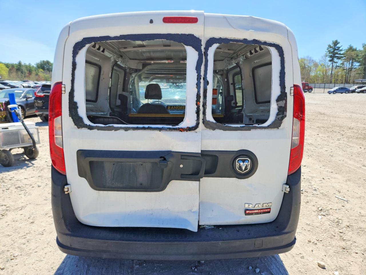 2016 Ram Promaster VIN ZFBERFAT9G6C31595 photo 6