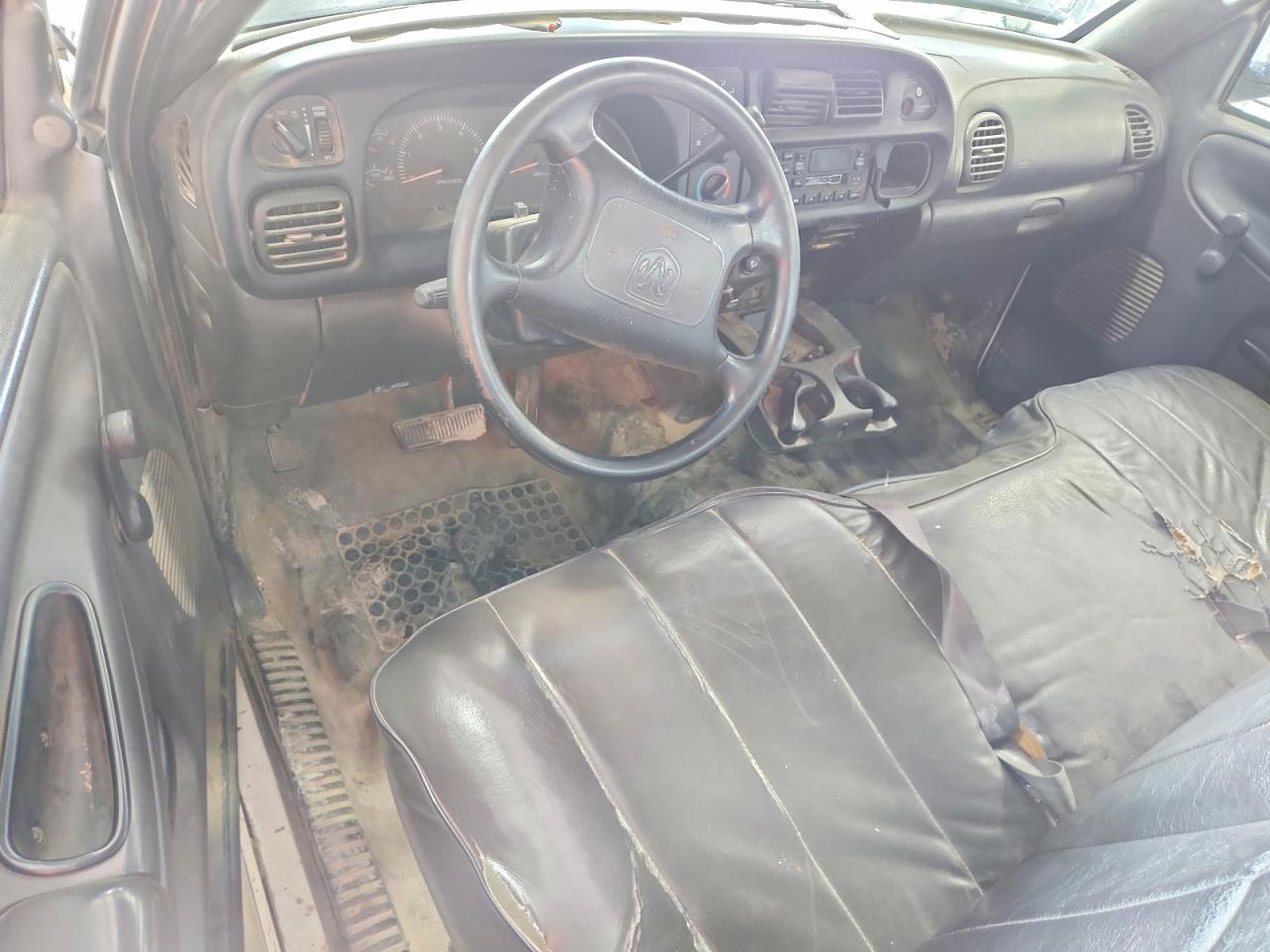 2001 Dodge Ram 1500 VIN 1B7HC16Y61S142565 photo 8