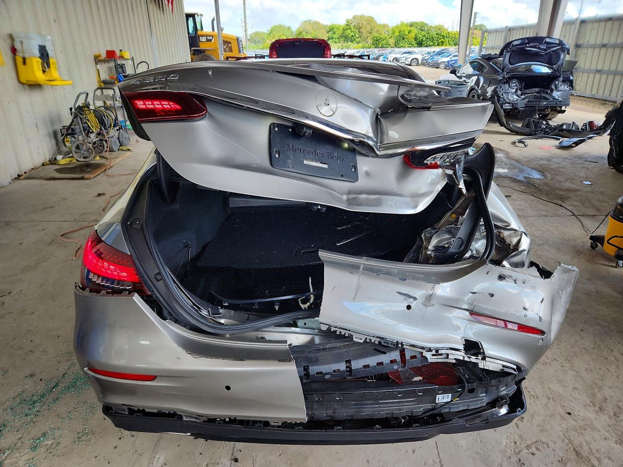 2021 MERCEDES-BENZ E-class VIN W1KZF8DB1MA966508 photo 6