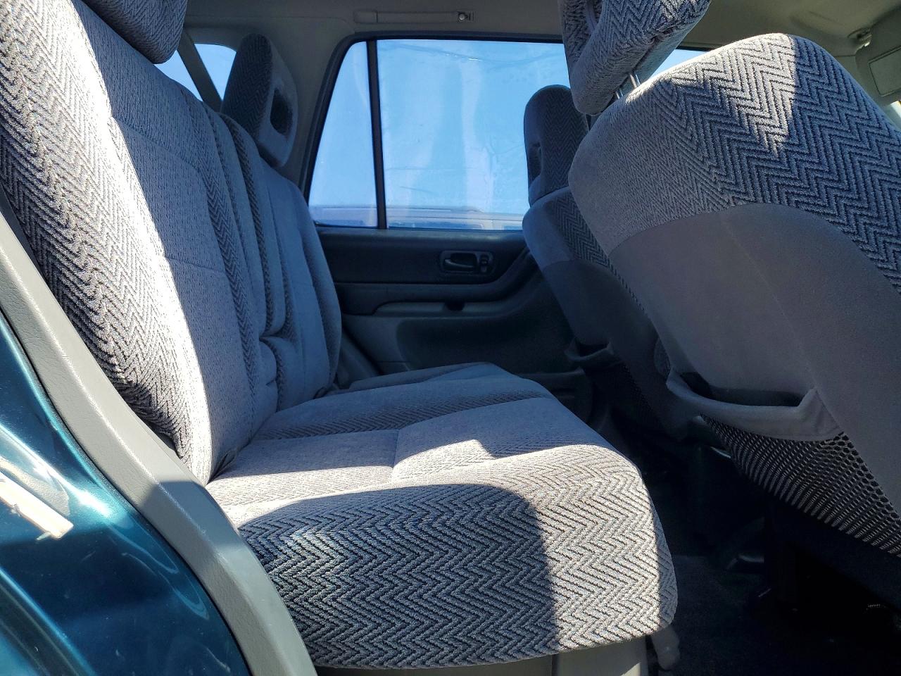 1998 Honda Crv VIN JHLRD1843WC094863 photo 10
