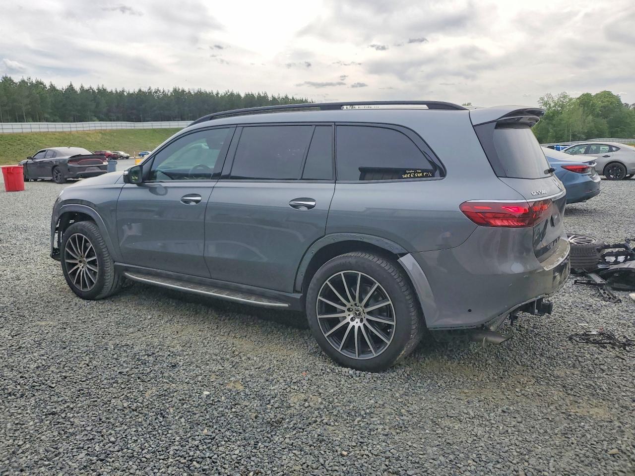 2024 Mercedes-Benz Gls-class VIN 4JGFF8FE6RB137810 photo 2