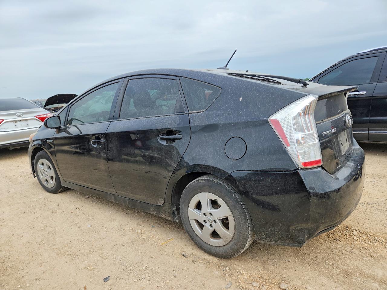 2010 Toyota Prius ii VIN JTDKN3DU7A0174819 photo 2