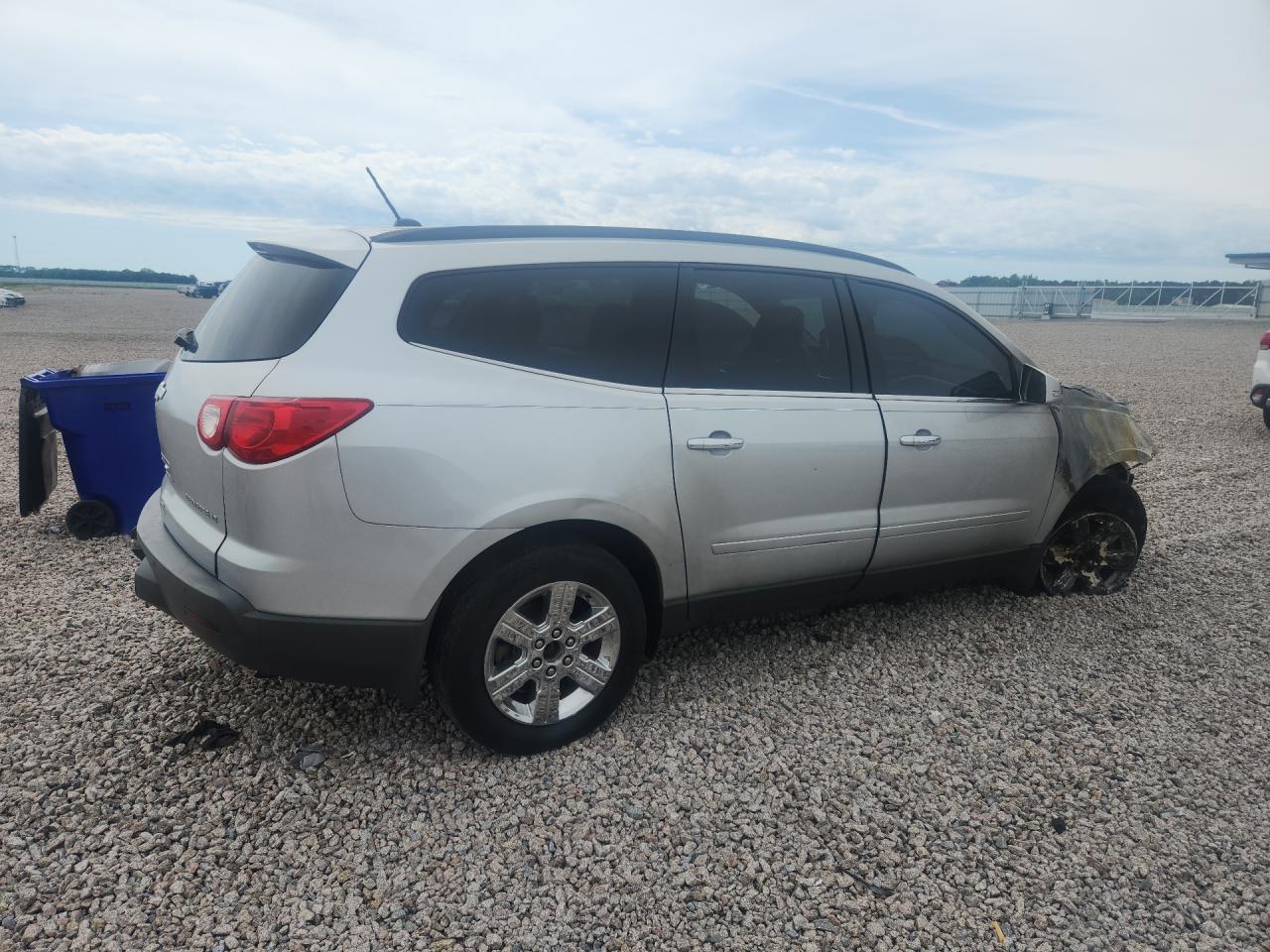 2012 Chevrolet Traverse VIN 1GNKVJED0CJ329475 photo 3