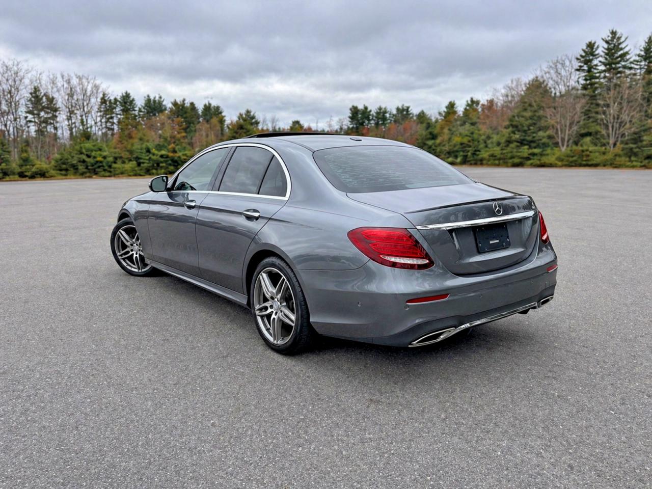 2017 Mercedes-Benz E-class VIN WDDZF4KBXHA066742 photo 3