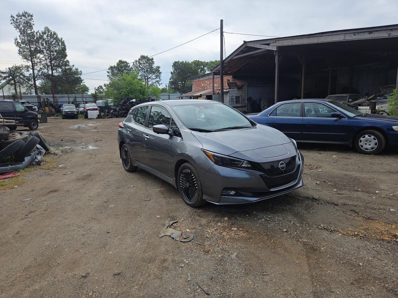 2023 Nissan Leaf VIN 1N4CZ1CV4PC558934 photo 1