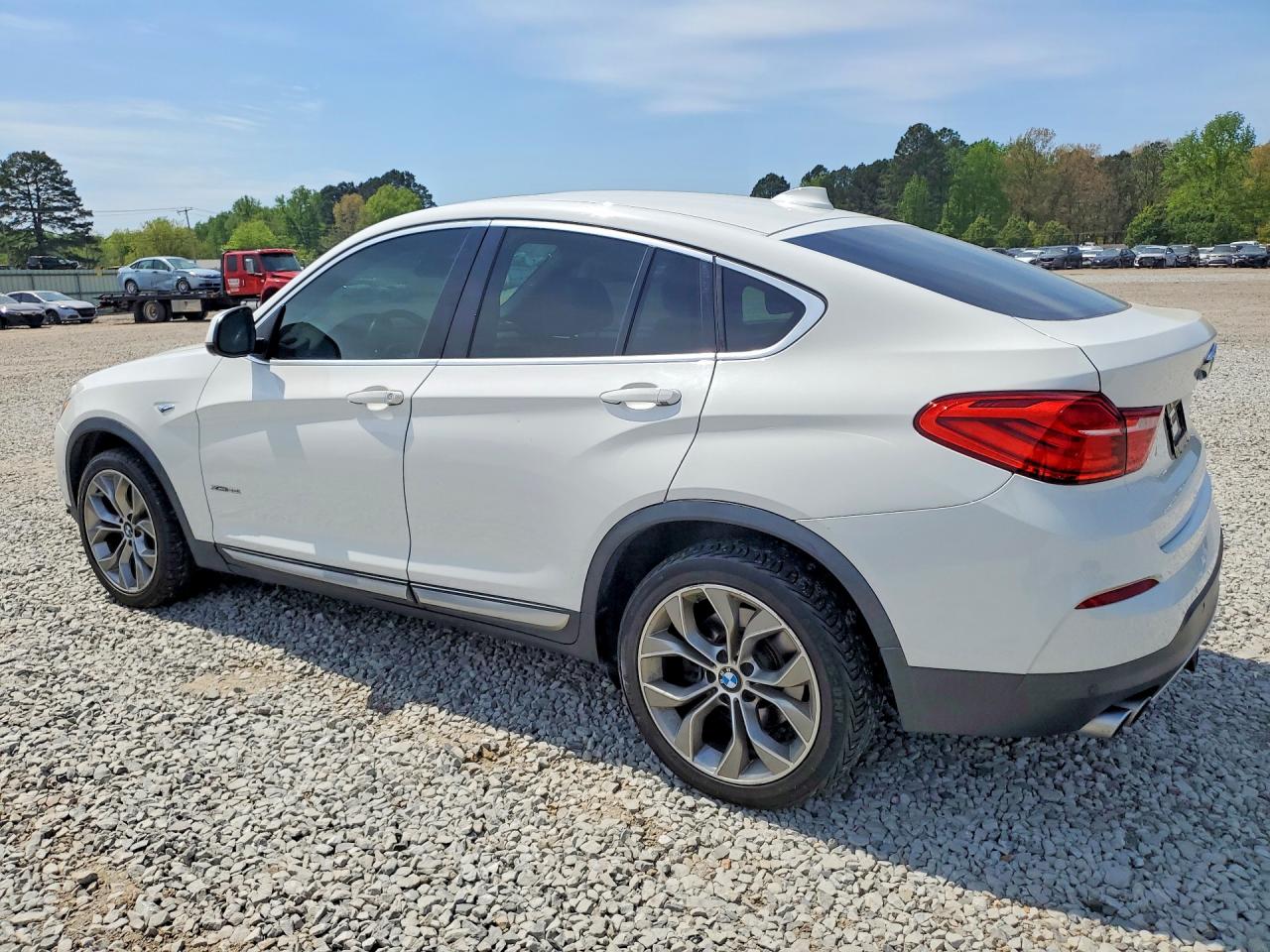 2018 BMW X4 VIN 5UXXW3C54J0T82426 photo 2
