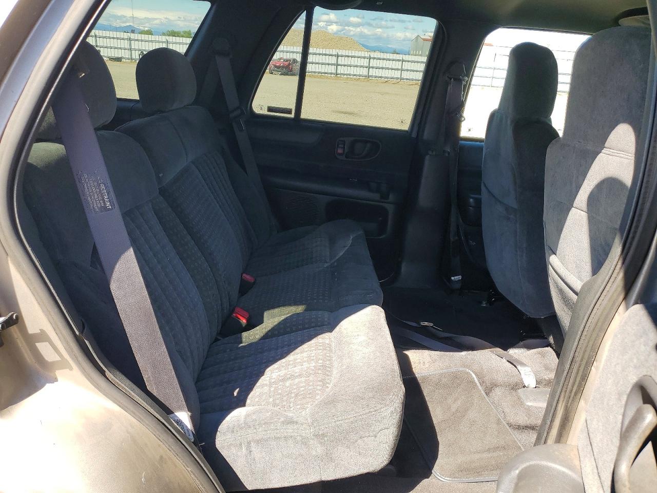 2000 CHEV Blazer VIN 1GNDT13W7YK207801 photo 10