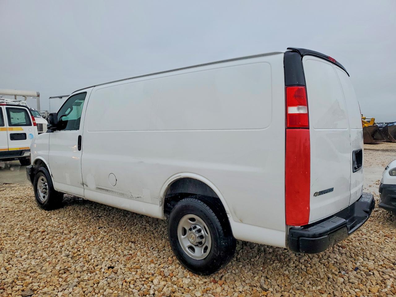 2022 CHEVROLET Express VIN 1GCWGAFPXN1138775 photo 2