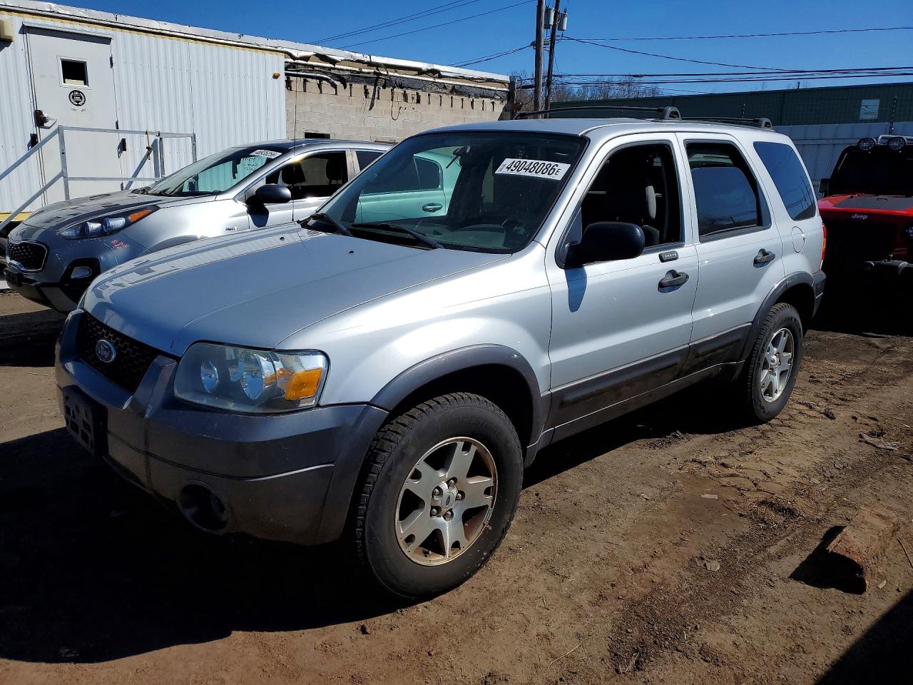 2005 Ford Escape VIN 1FMYU93145KA44025 photo 1