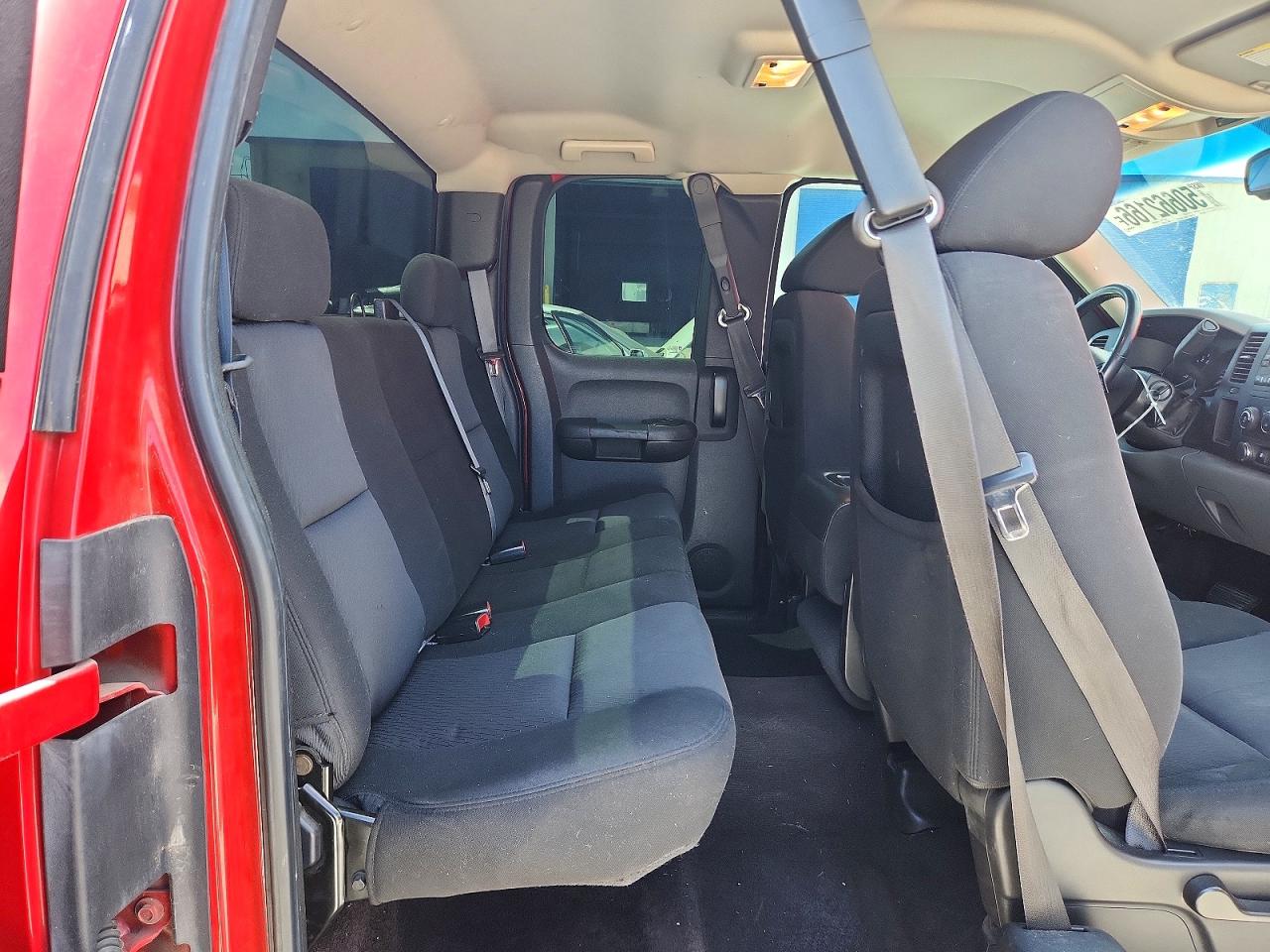 2010 Chevrolet Silverado VIN 1GCSCREA7AZ286352 photo 10