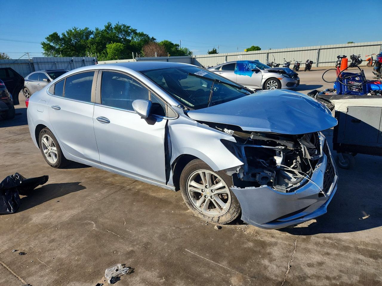 2017 Chev Cruze VIN 1G1BE5SM3H7233261 photo 4