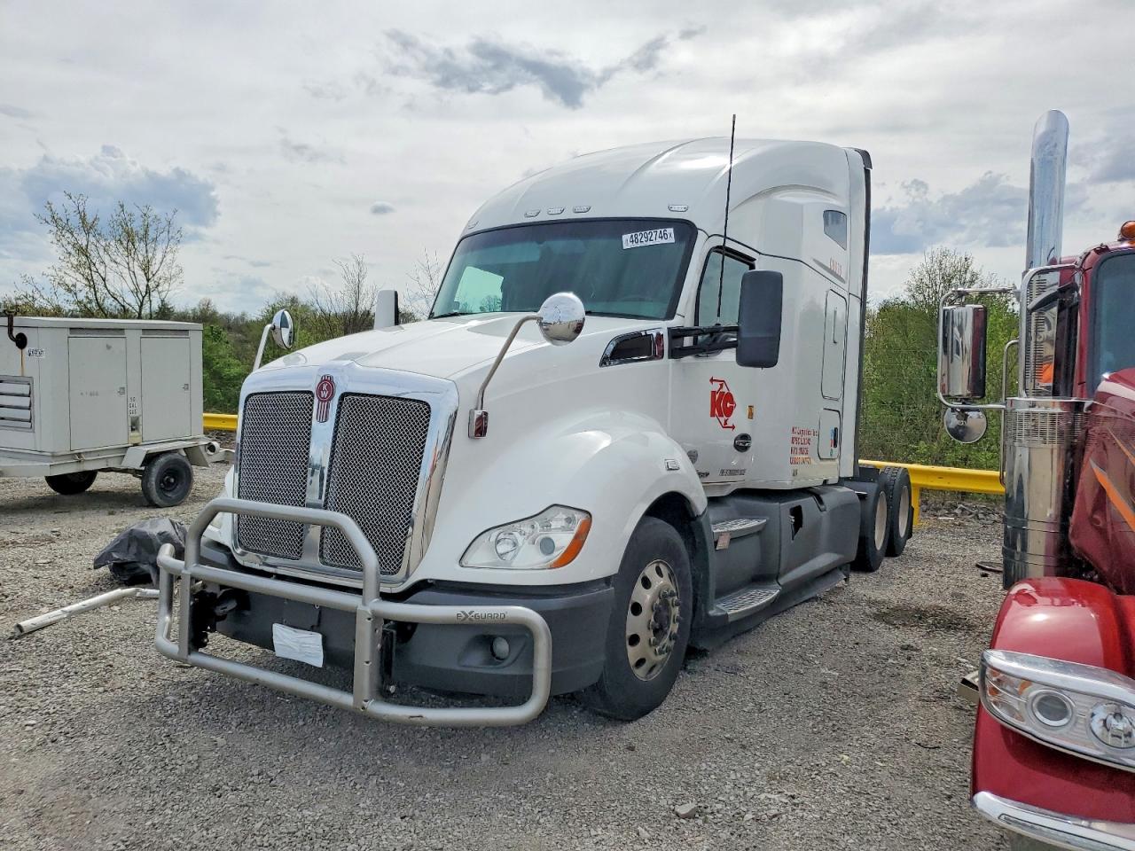 2019 KENWORTH All other VIN 1XKYD49X6KJ280717 photo 2