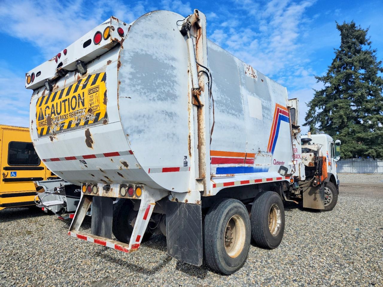 2007 PETERBILT All other VIN 3BPZLD9X67F717682 photo 4
