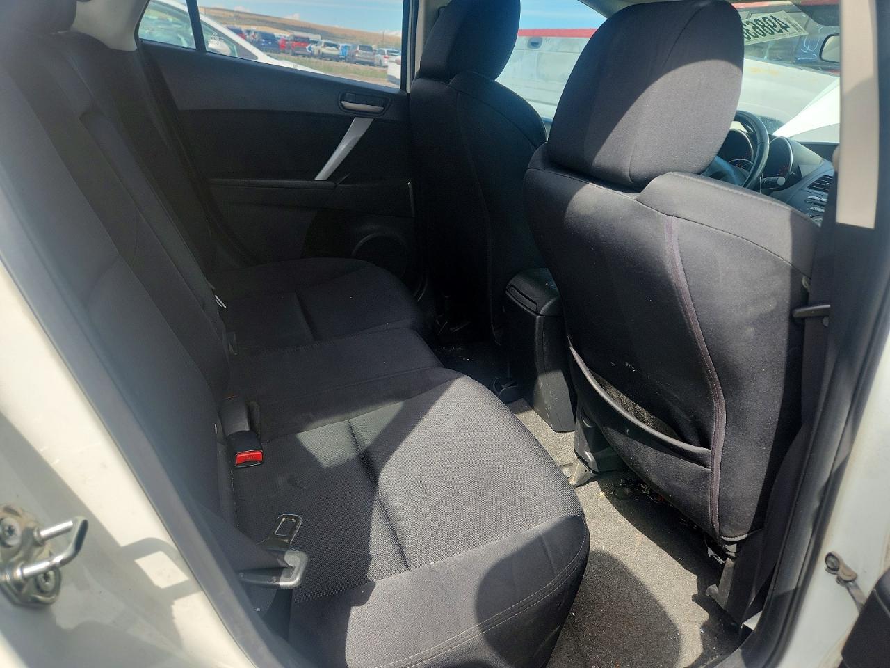 2011 Mazda Mazda3 VIN JM1BL1K64B1409865 photo 10
