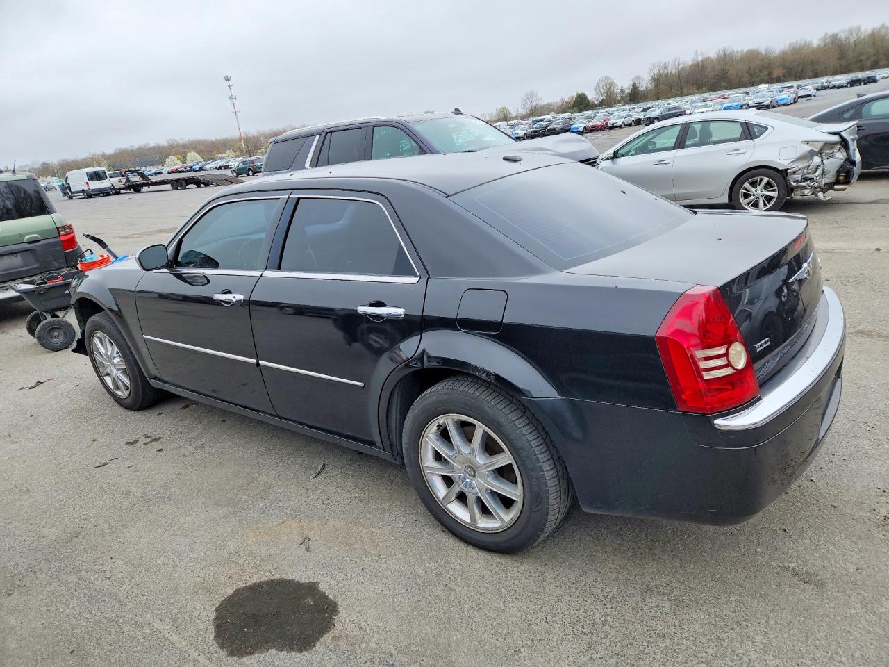 2009 Chrysler 300 VIN 2C3KK33V69H515559 photo 2