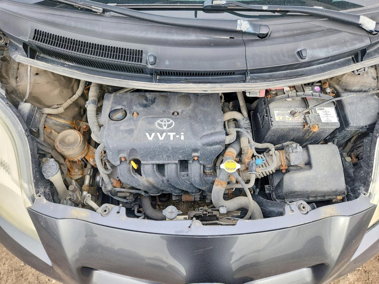 2011 Toyota Yaris VIN JTDJT4K33B5337603 photo 11