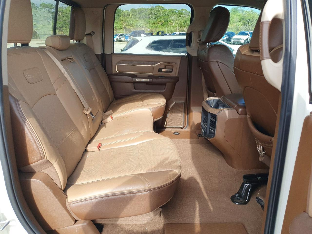 2019 Ram 3500 VIN 3C63RRKL6KG526069 photo 10