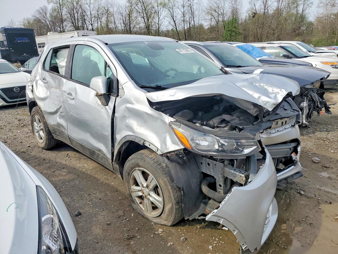 2020 CHEV Trax VIN 3GNCJNSB4LL107508 photo 4