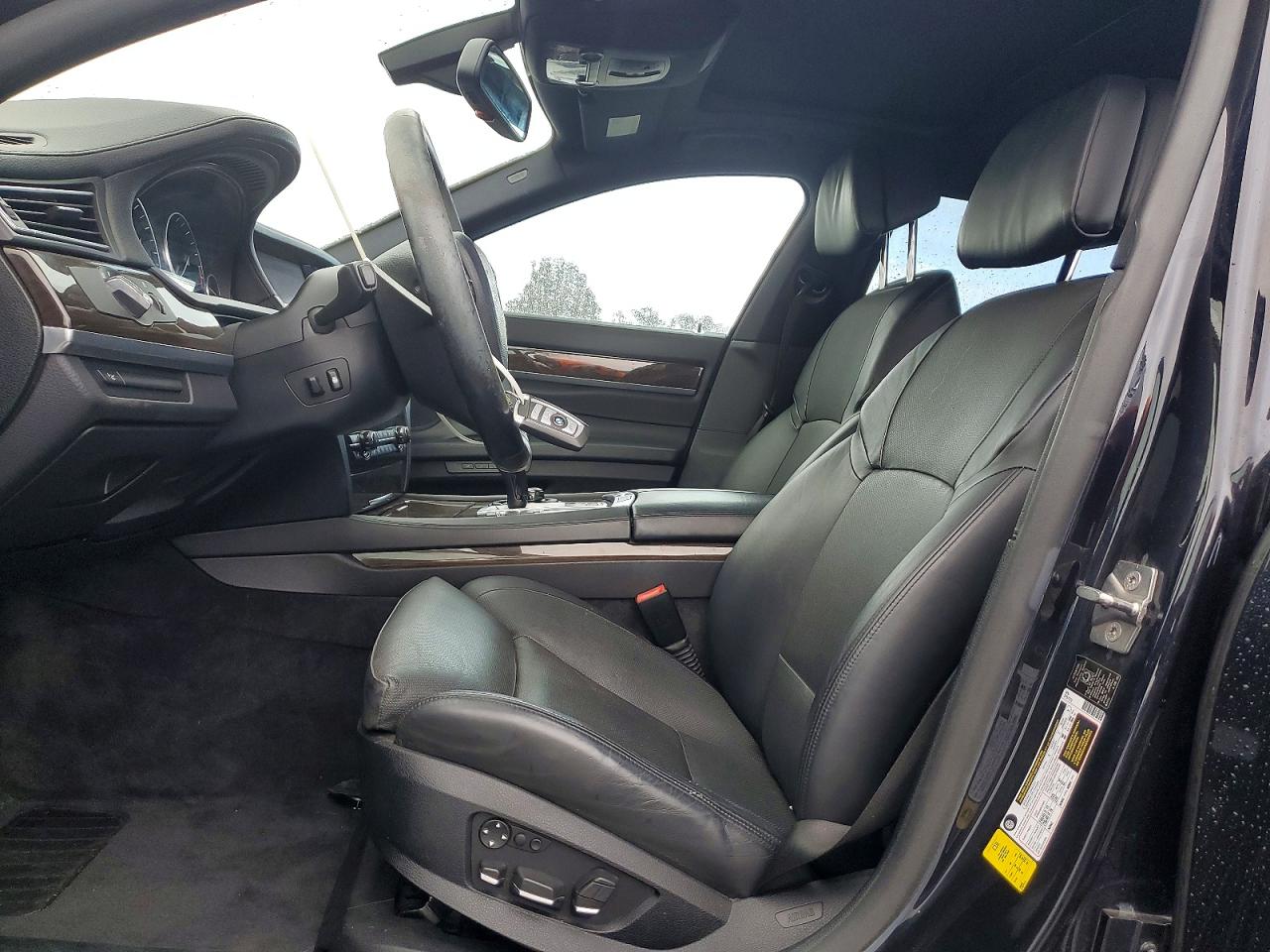 2011 BMW 7 series VIN WBAKA8C5XBCY36599 photo 7