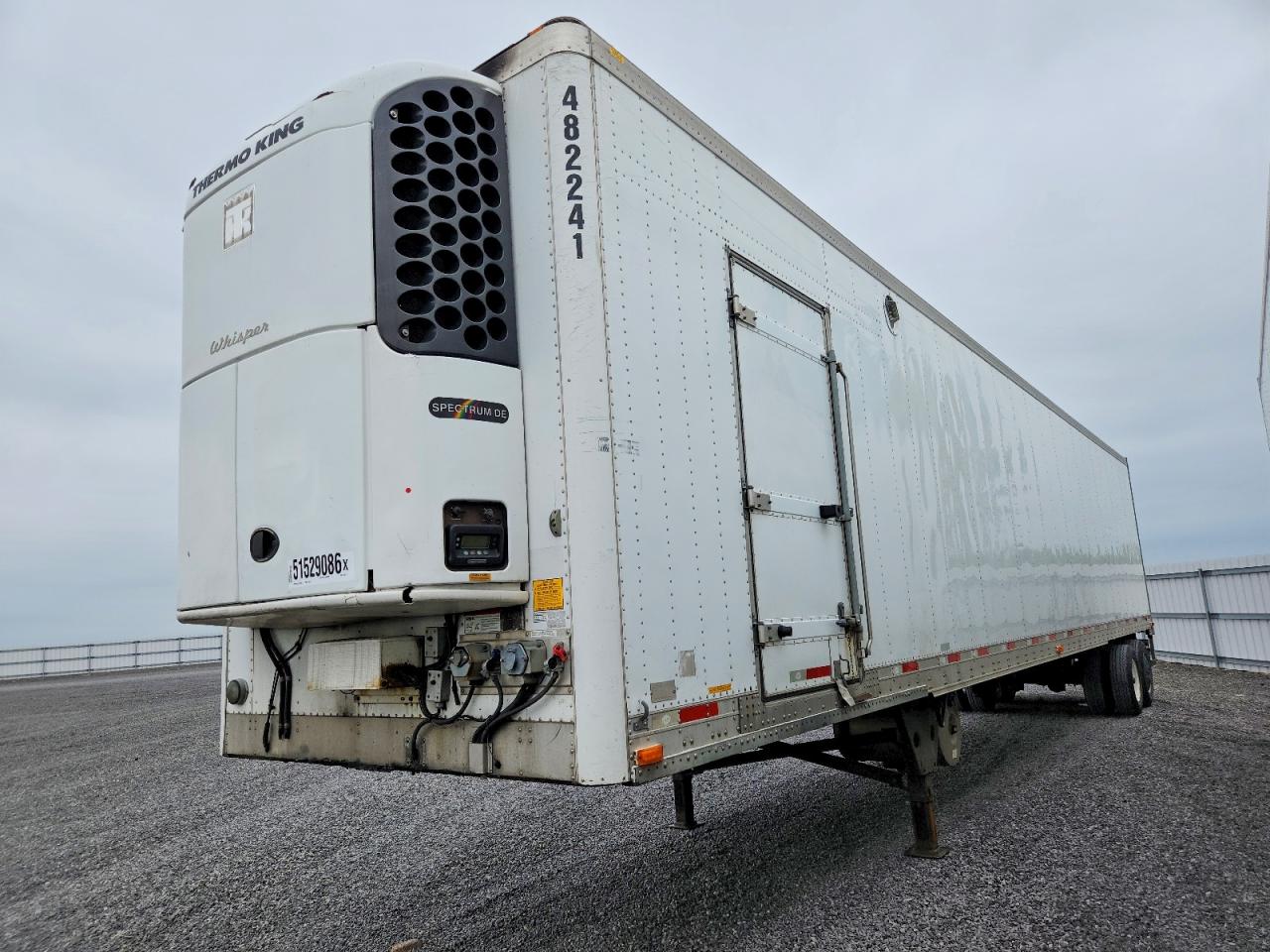 2015 UTILITY All models VIN 1UYVS2489FM408334 photo 2