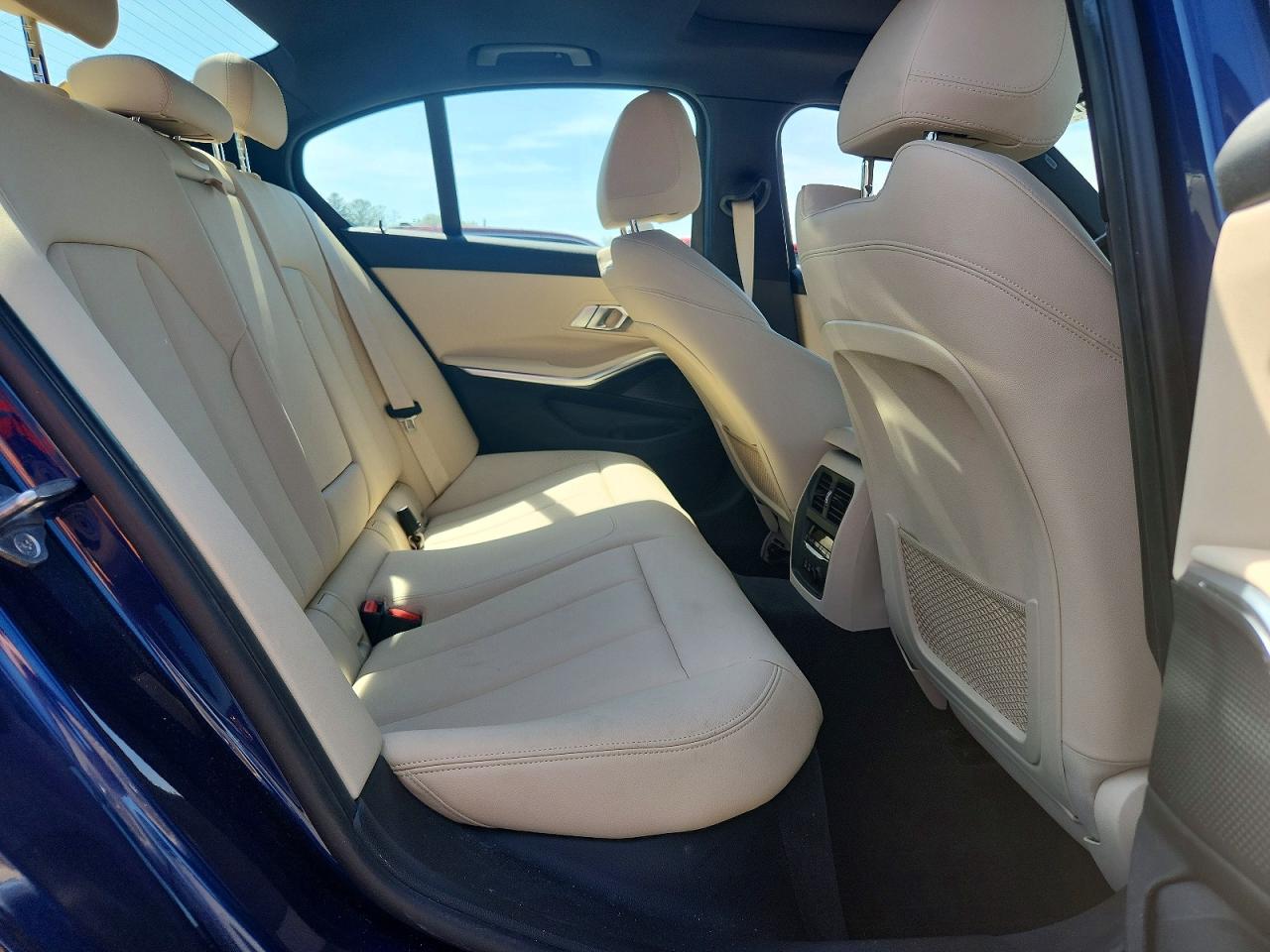 2019 BMW 3 series VIN WBA5R7C50KAJ86693 photo 10