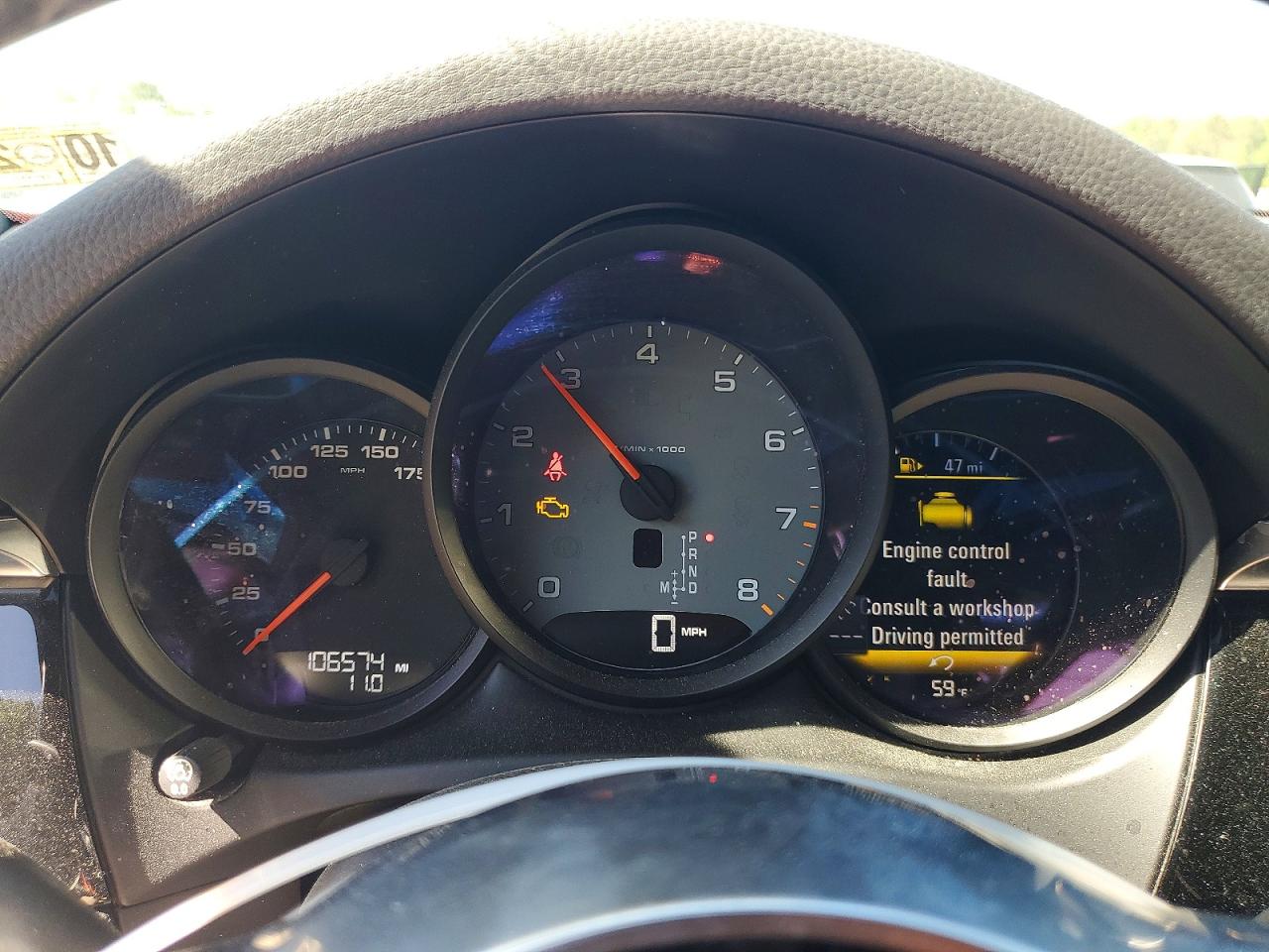 2016 Porsche Macan VIN WP1AB2A58GLB47470 photo 9