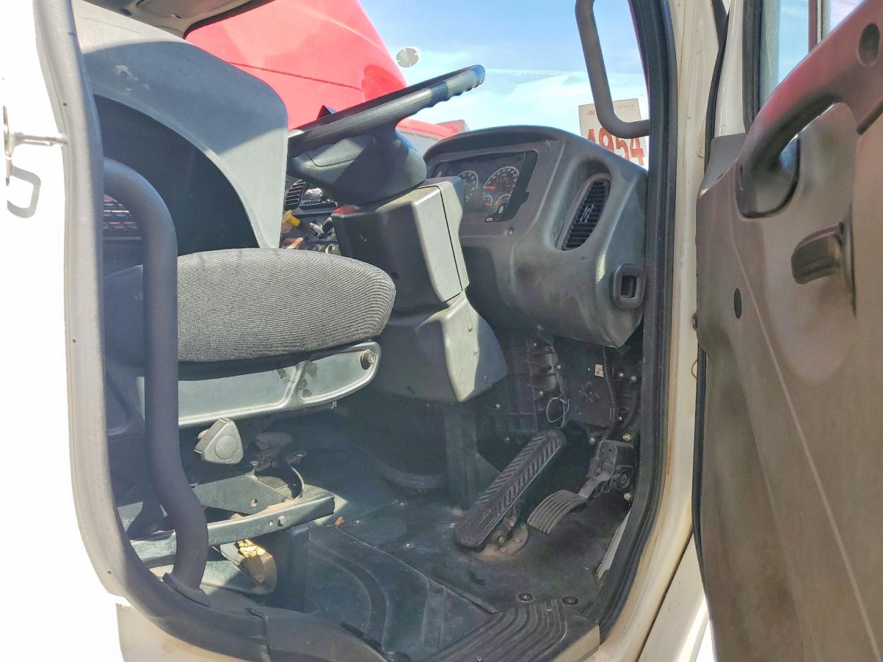 2020 FREIGHTLINER All other VIN 3ALACXFC4LDMD9915 photo 5
