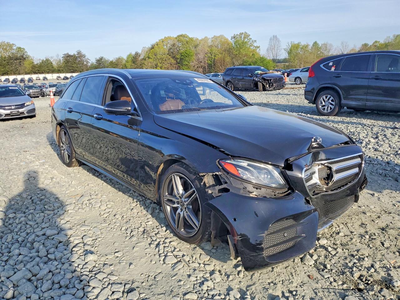 2019 Mercedes-Benz E-class VIN WDDZH6JB0KA588746 photo 4