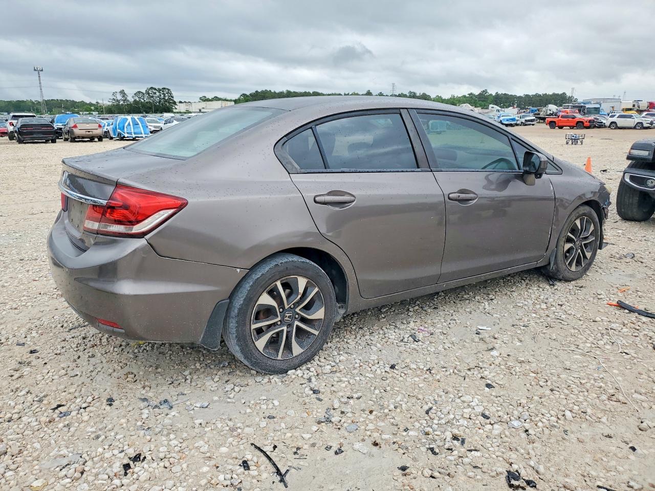2015 Honda Civic VIN 19XFB2F86FE046686 photo 3