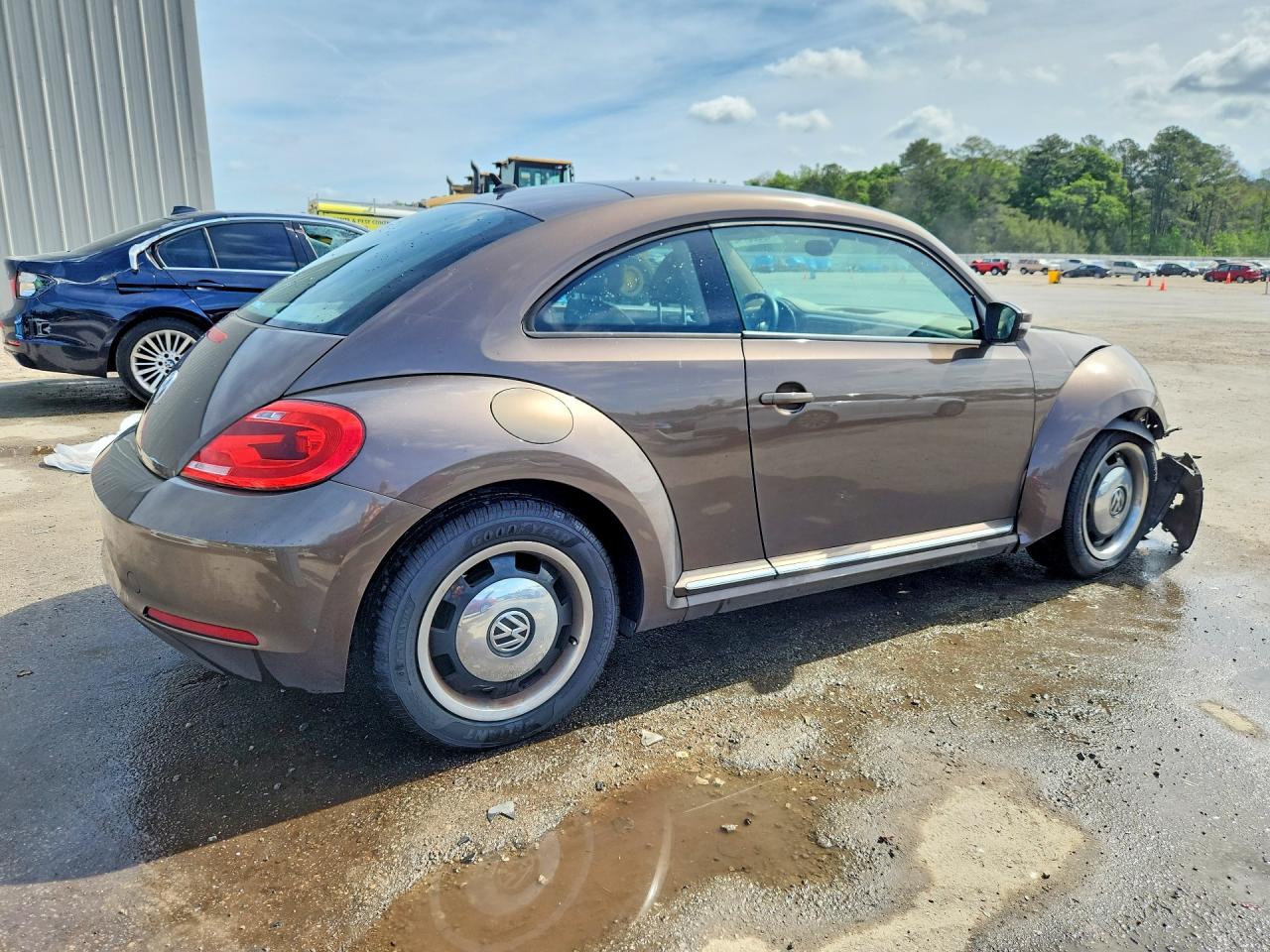 2013 Volkswagen Beetle VIN 3VWHX7AT0DM647515 photo 3