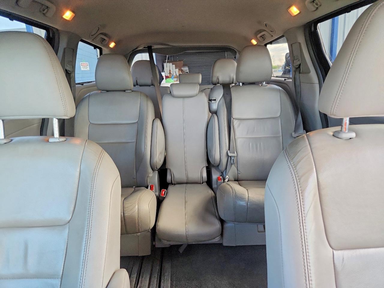 2015 Sienna VIN 5TDYK3DC5FS678168 photo 10