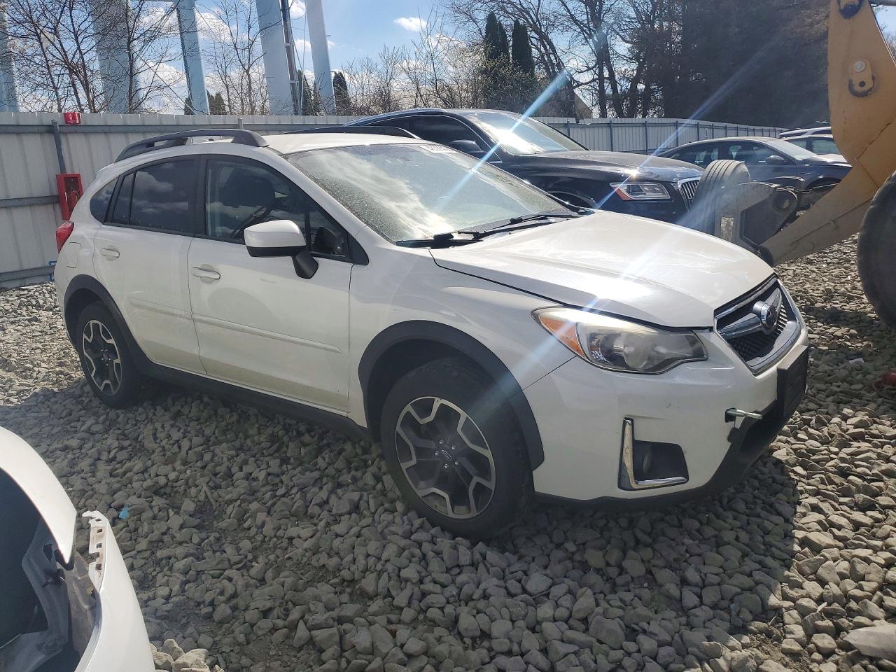 2016 Subaru Crosstrek VIN JF2GPADC7G8275687 photo 4