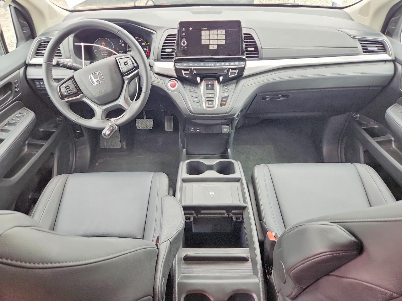 2026 Honda Odyssey VIN 5FNRL6H65TB015660 photo 8