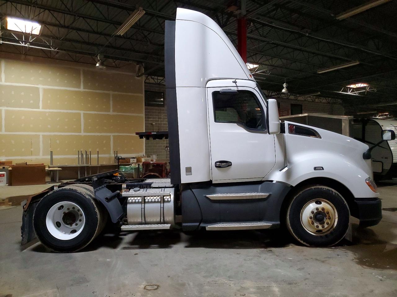 2018 KENWORTH All other VIN 1XKYA48X7JJ204352 photo 9