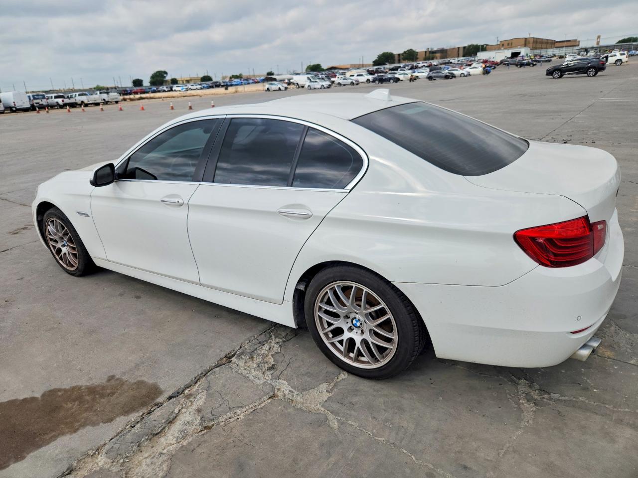 2014 BMW 5 series VIN WBA5A5C56ED506534 photo 2